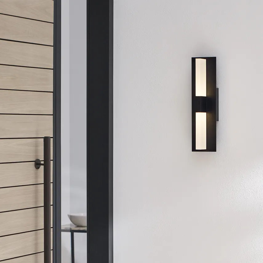 Lyft 18" Outdoor Sconce