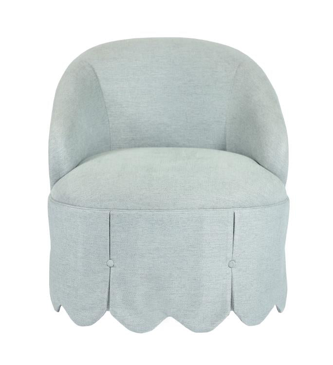 Queen Dorothy Swivel Chair