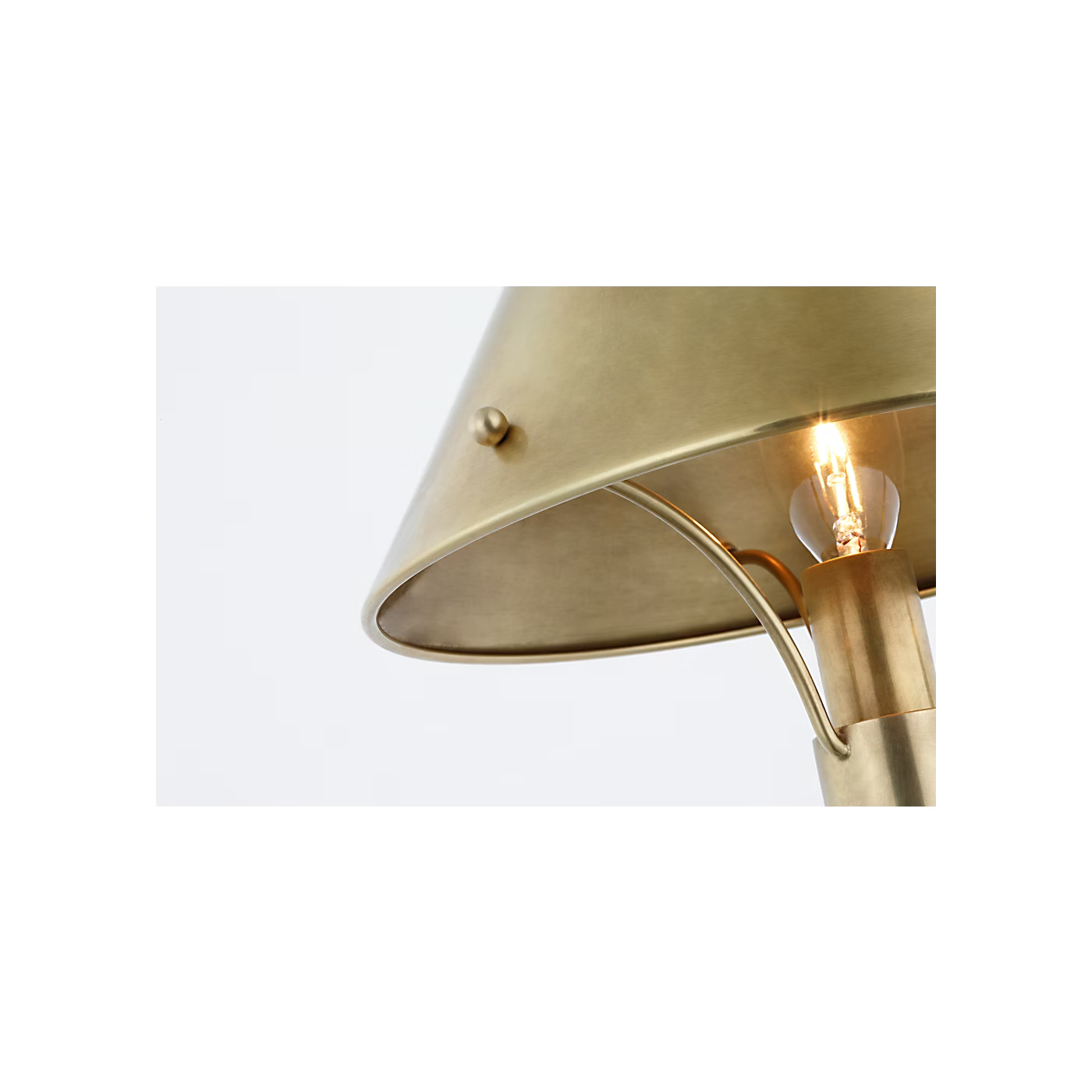 Turlington Medium Table Lamp