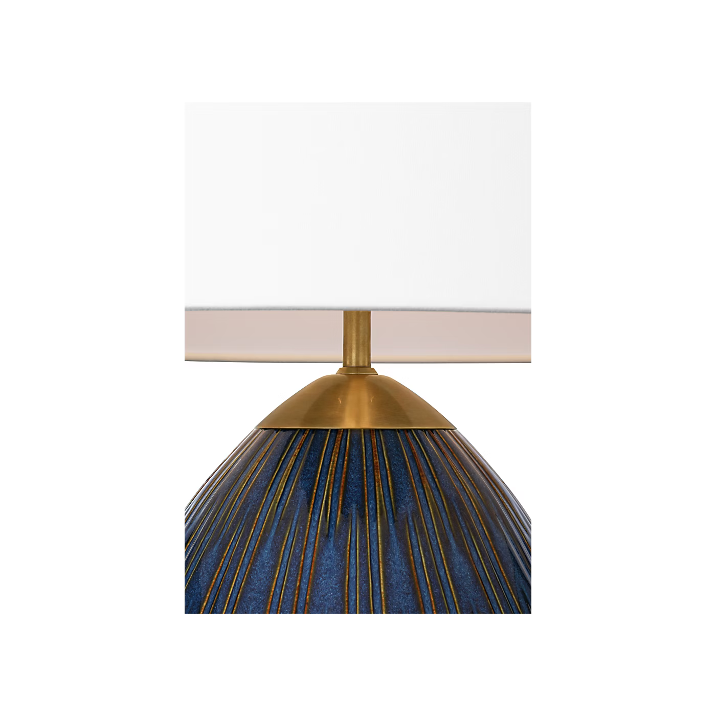 Vesse 28" Table Lamp