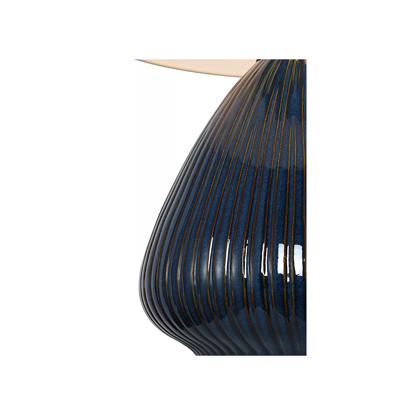 Vesse 28" Table Lamp