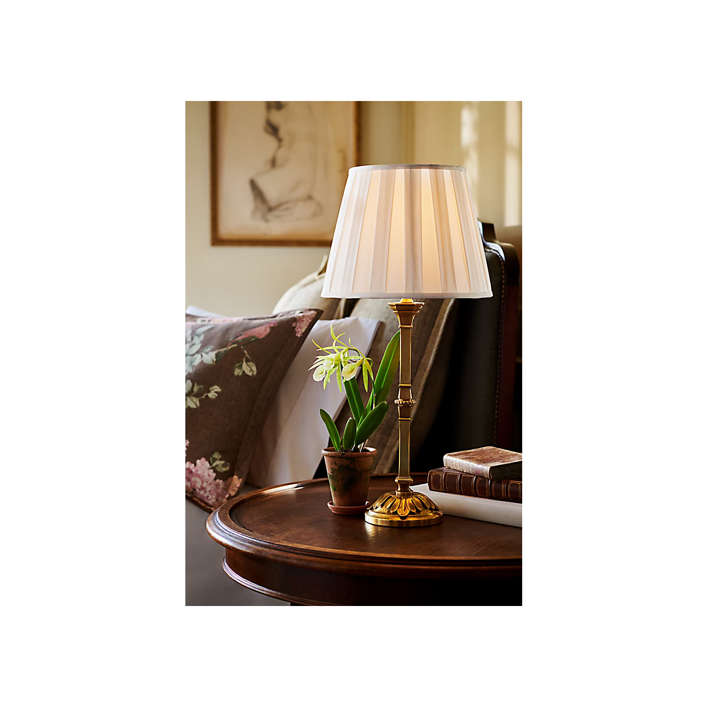 Doris Medium Table Lamp