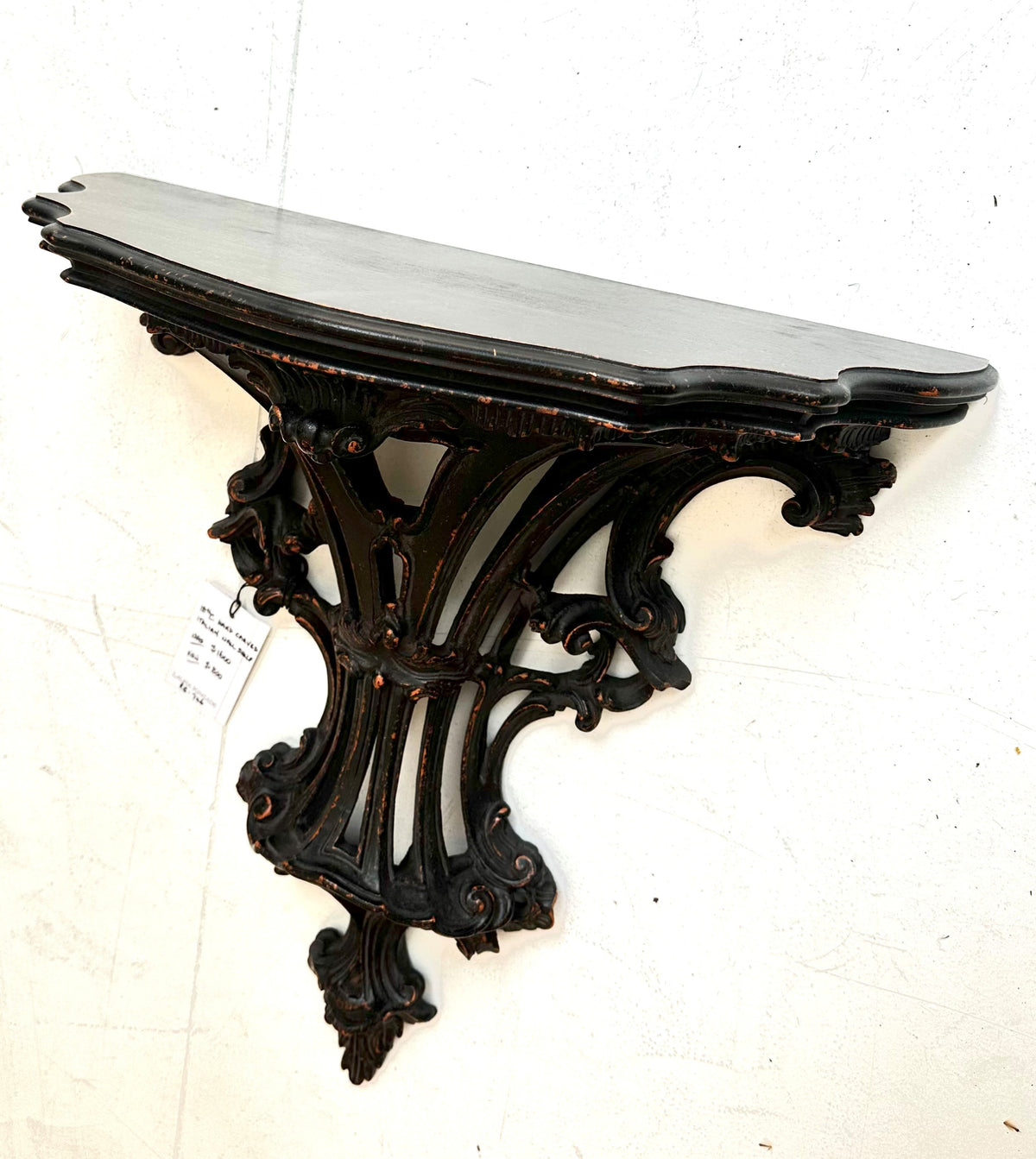 Acanthus Leaves and Roses 18th C Wall Bracket