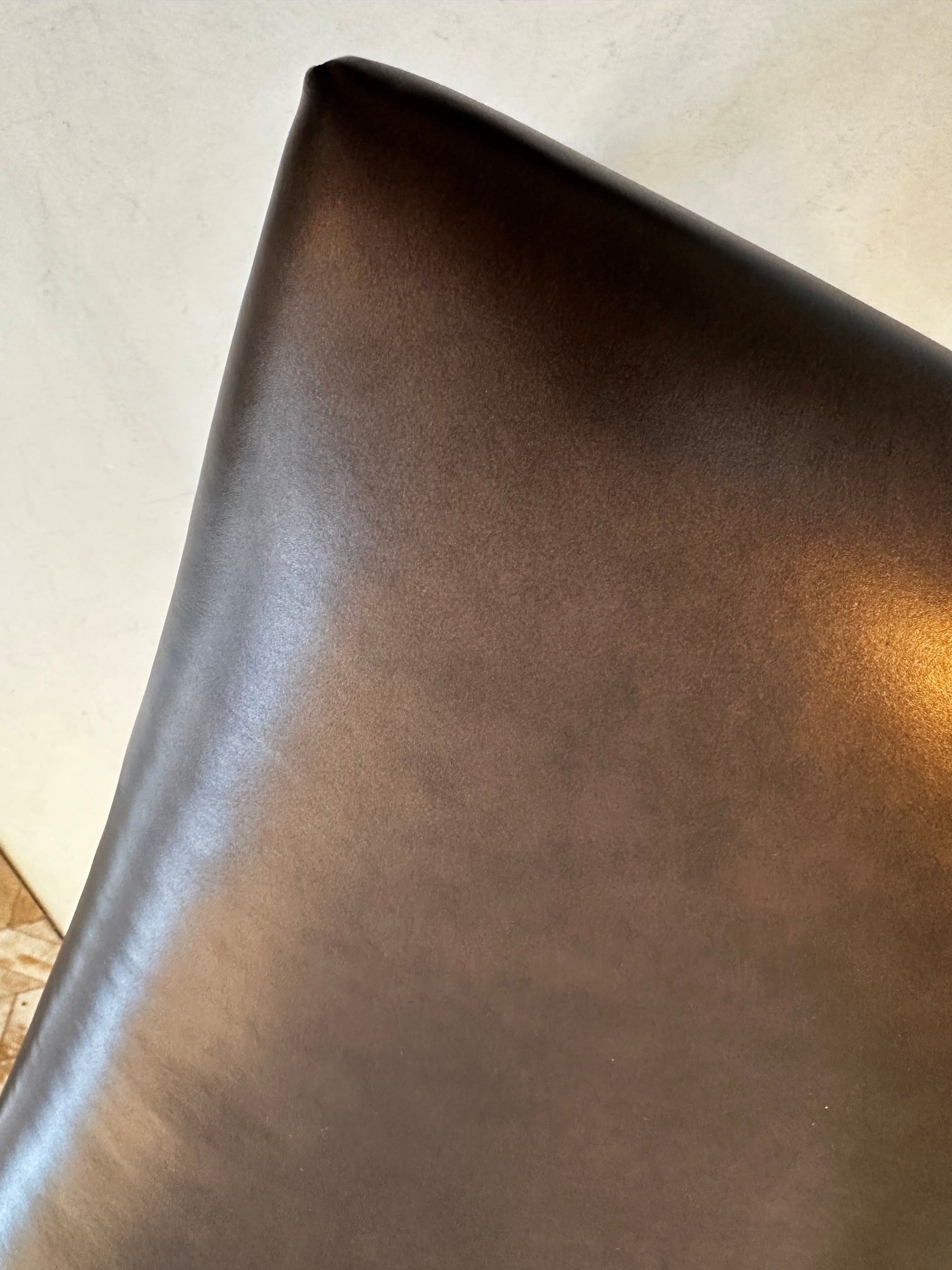 Madigan Backless Stool (display model)