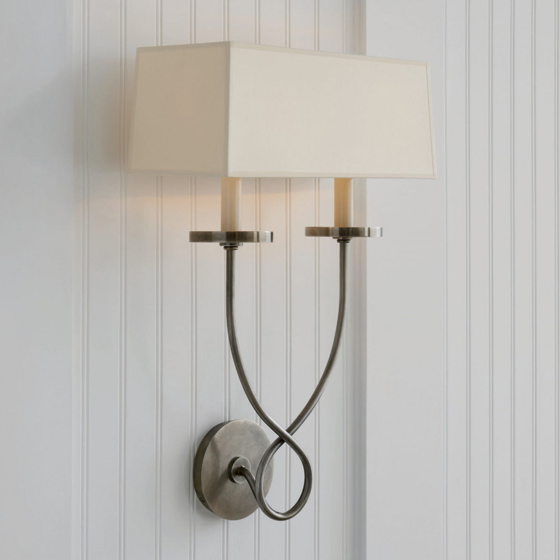 Symmetric Twist Double Sconce